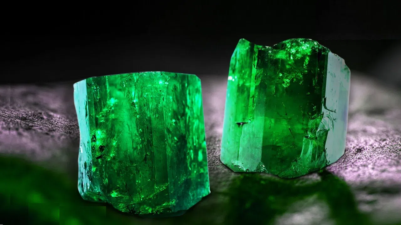 Blockchain Gems: Natural Emeralds Come With Smart Contracts